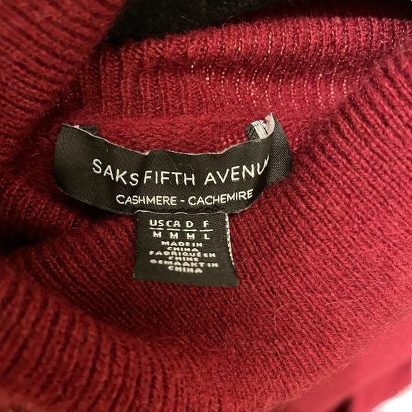 Saks Fifth Avenue Burgundy Cashmere Turtleneck Sweater Quite Luxury Size Medium - Picture 6 of 7